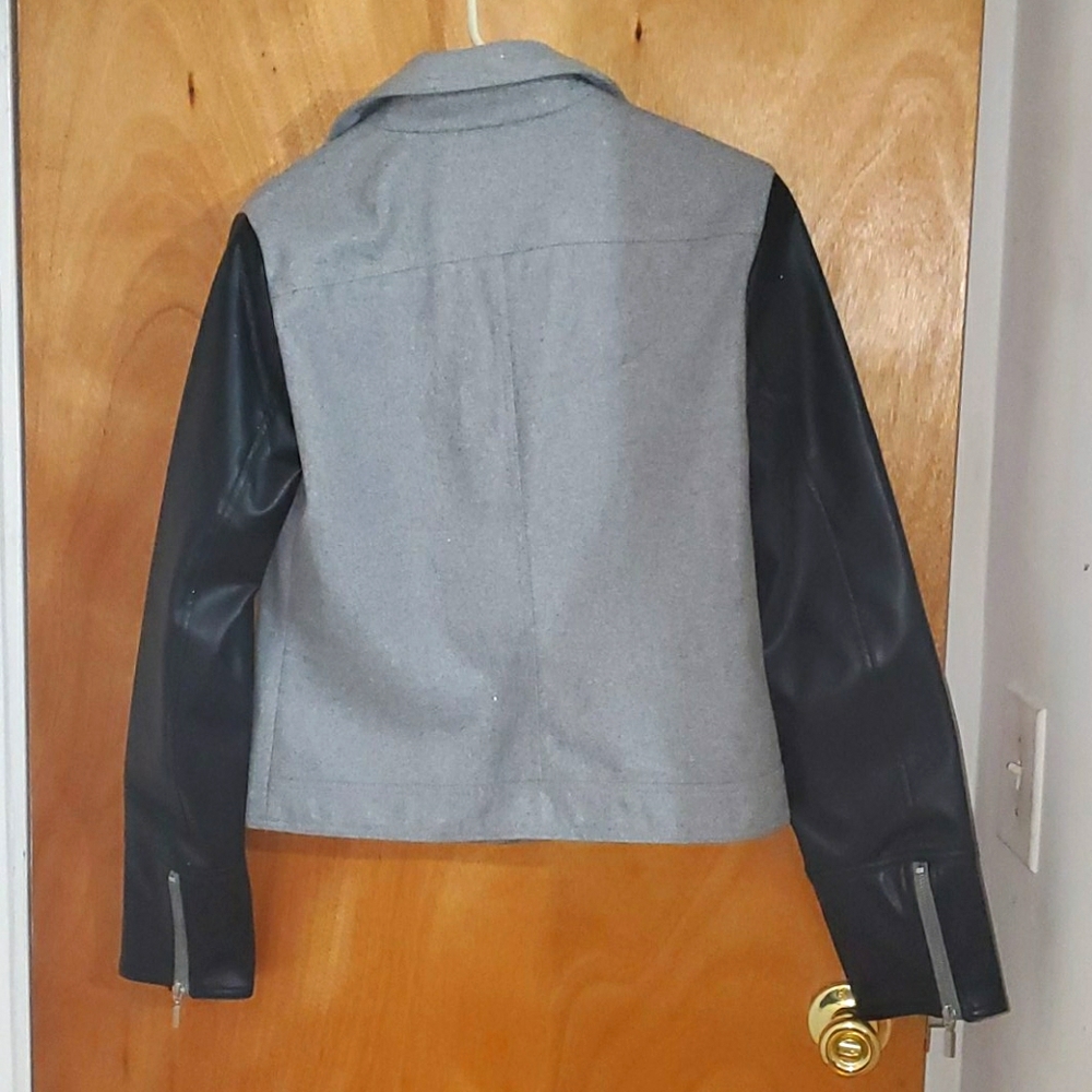 Jacket - Picture 2 of 4